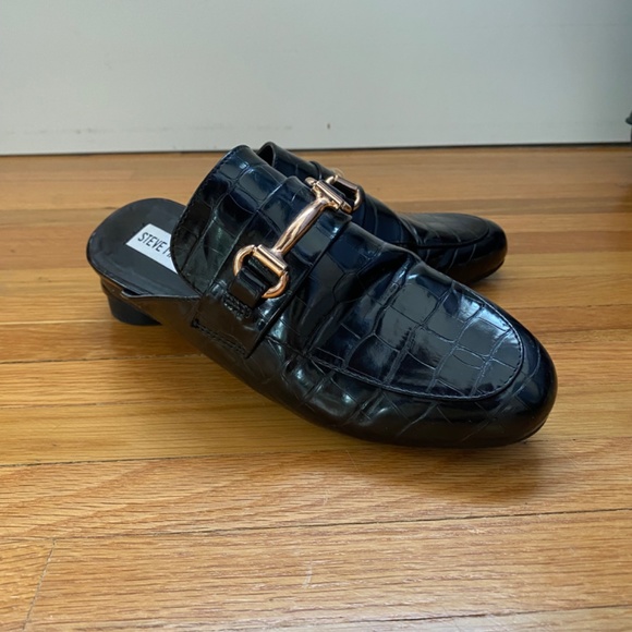 Size 6.5 Steve Madden Slides - Picture 4 of 5